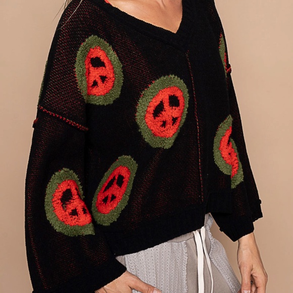 NEW! POL Clothing Peace Sign Crop Sweater Black,Red,Green Sizes S,M, & L - Picture 5 of 8